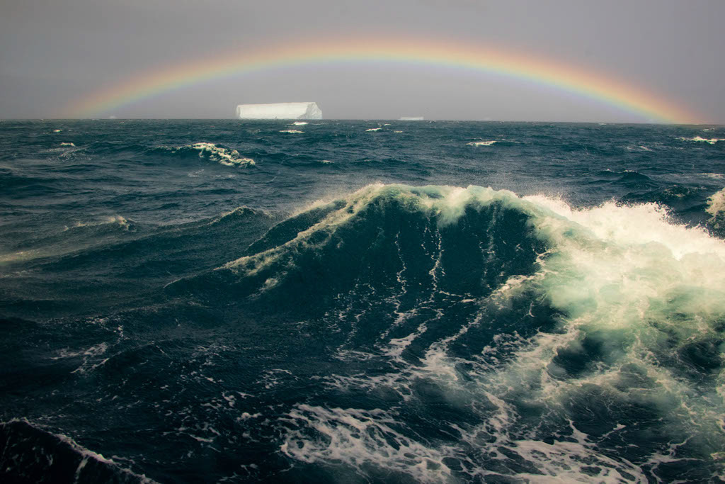 Rainbow%20iceberg%20-081